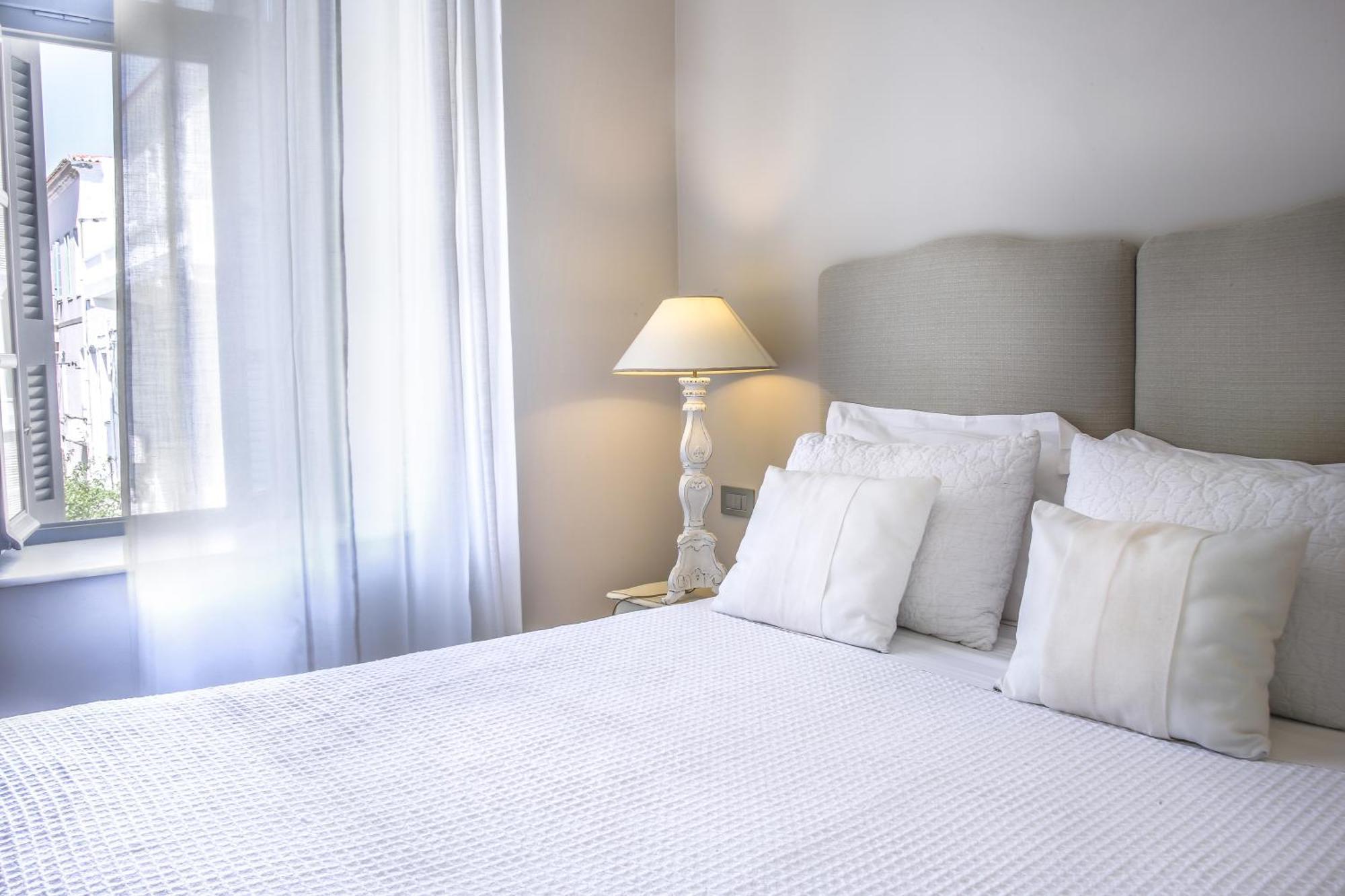 Micra Anglia Boutique Hotel & Spa Ándros 外观 照片