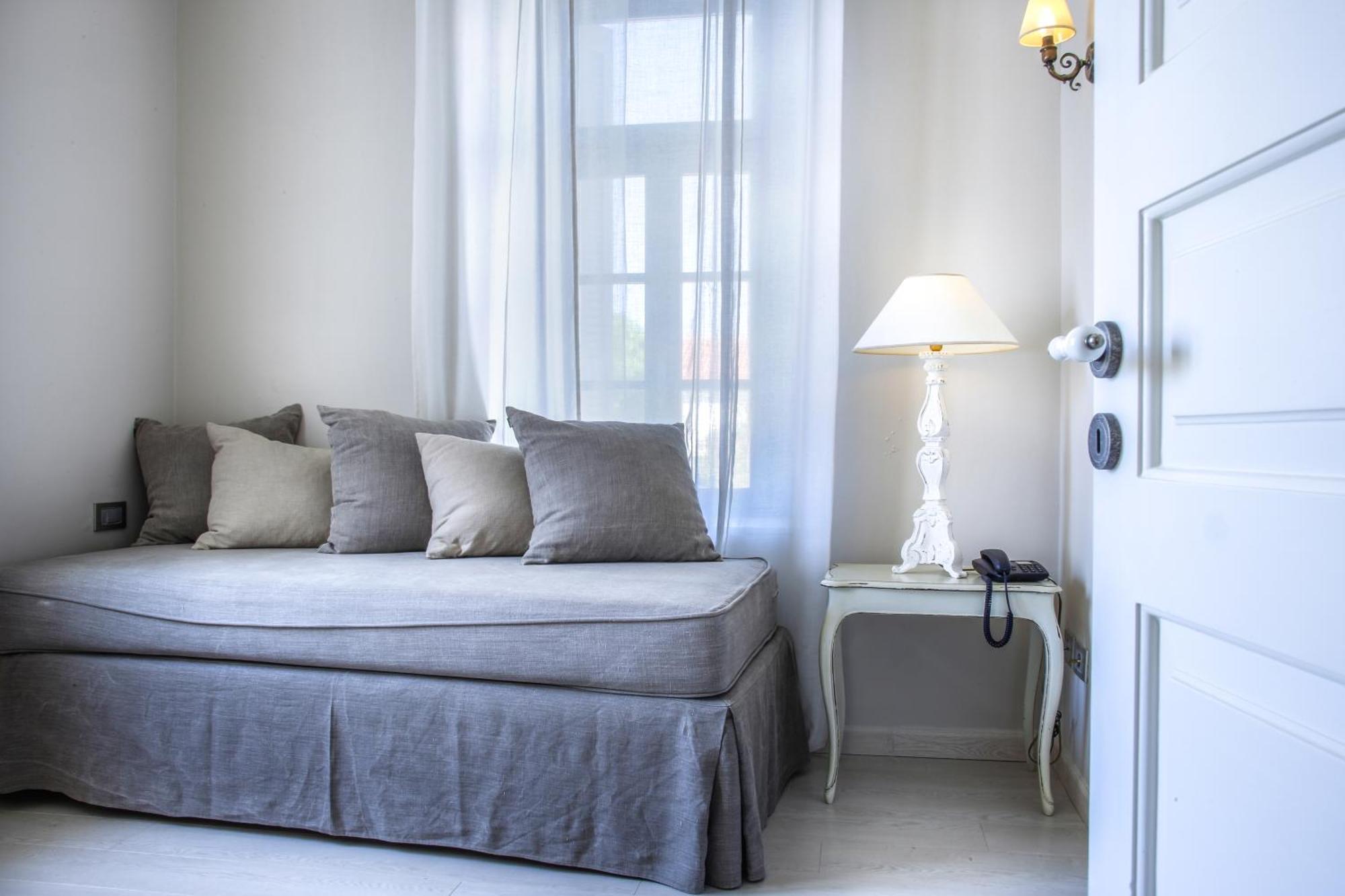 Micra Anglia Boutique Hotel & Spa Ándros 外观 照片